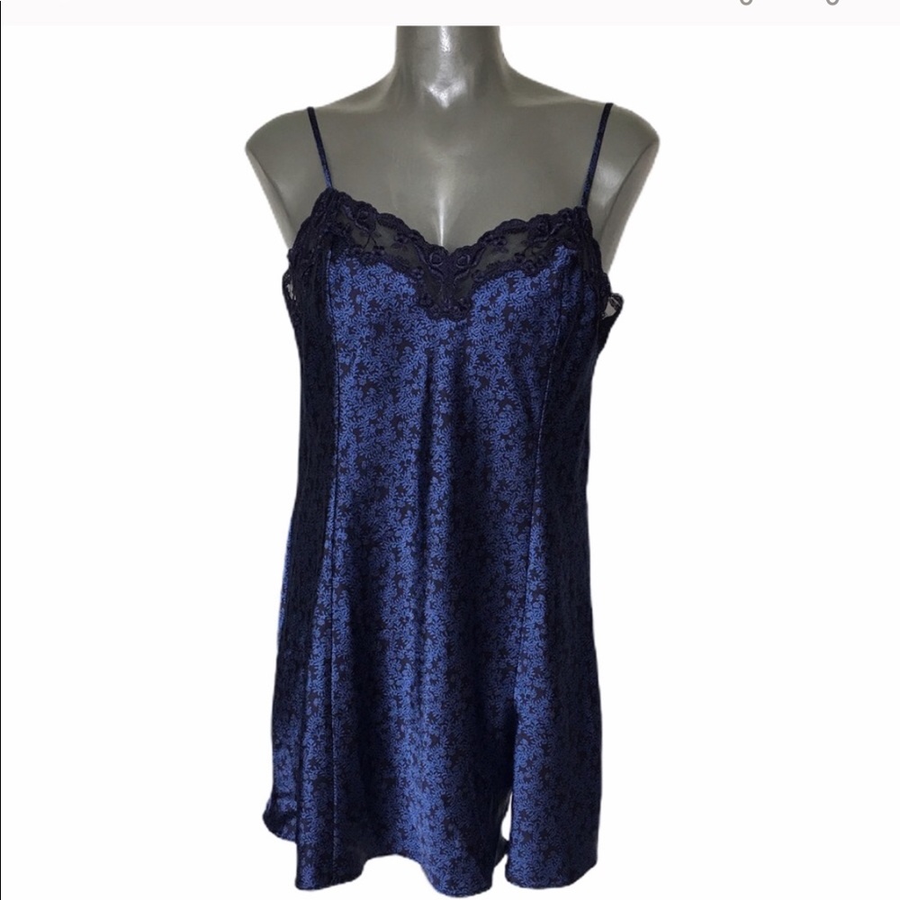 Vintage Victoria’s Secret Nighty Lingerie Slip Med